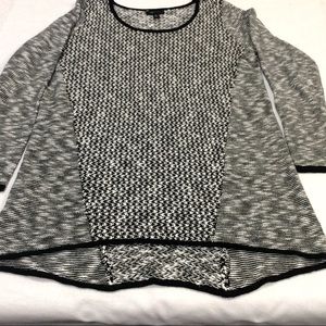 AB STUDIO WOMEN’S CREW NECK ASYMMETRIC KNIT SWEATER SIZE: XL COLOR: BLACK/WHITE
